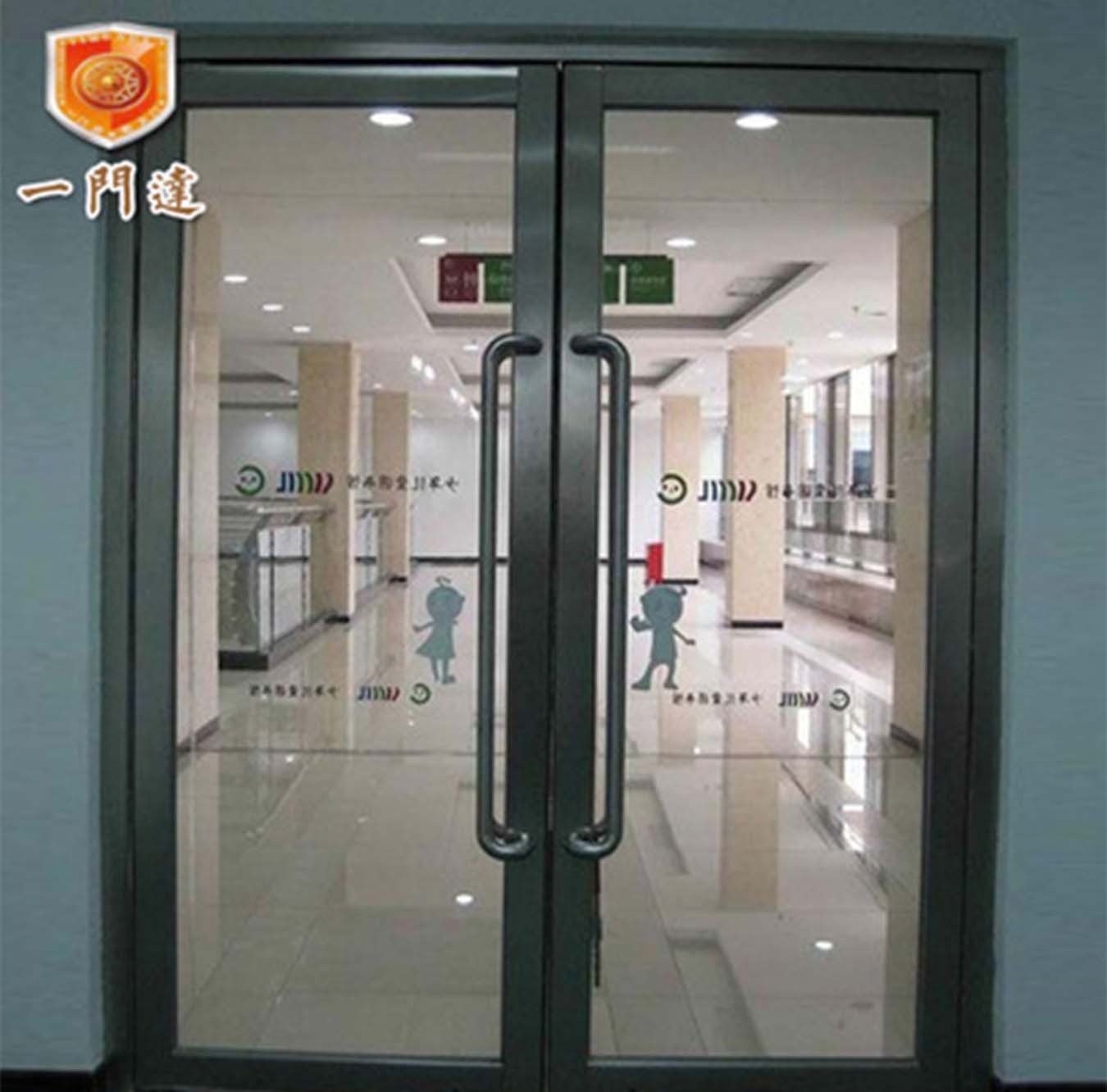 广西钢质<a href=http://www.ymdfhm.com/bolifanghuomen/meiguijinbuxiugangbolifanghuomen/ target=_blank class=infotextkey>防火门</a>(专车）